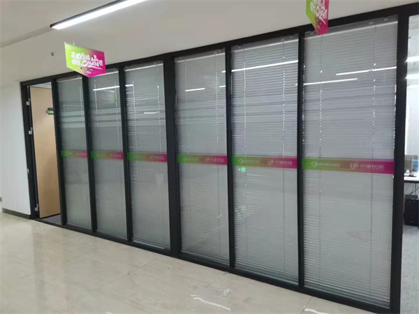 湖南芒果经视台办公室百叶帘